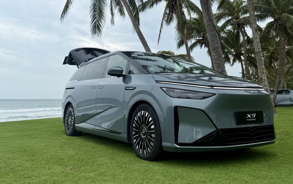 10年间要与俄决战？波兰强军加速，买96架阿帕奇，专克T90