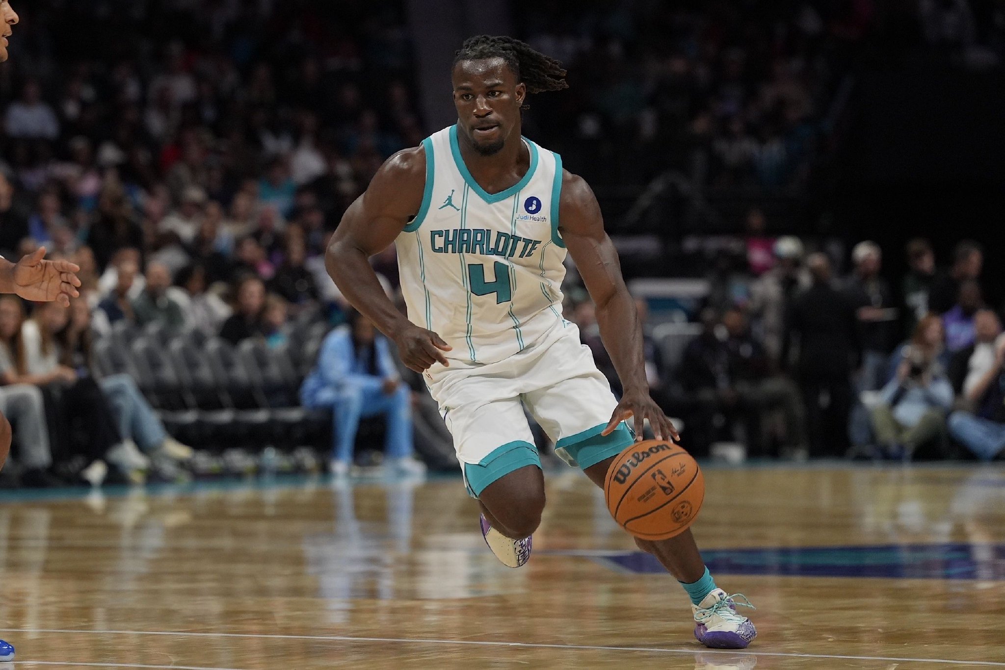 克尼佩尔：赛恩-詹姆斯非常强壮用脑子打球 他极其聪明