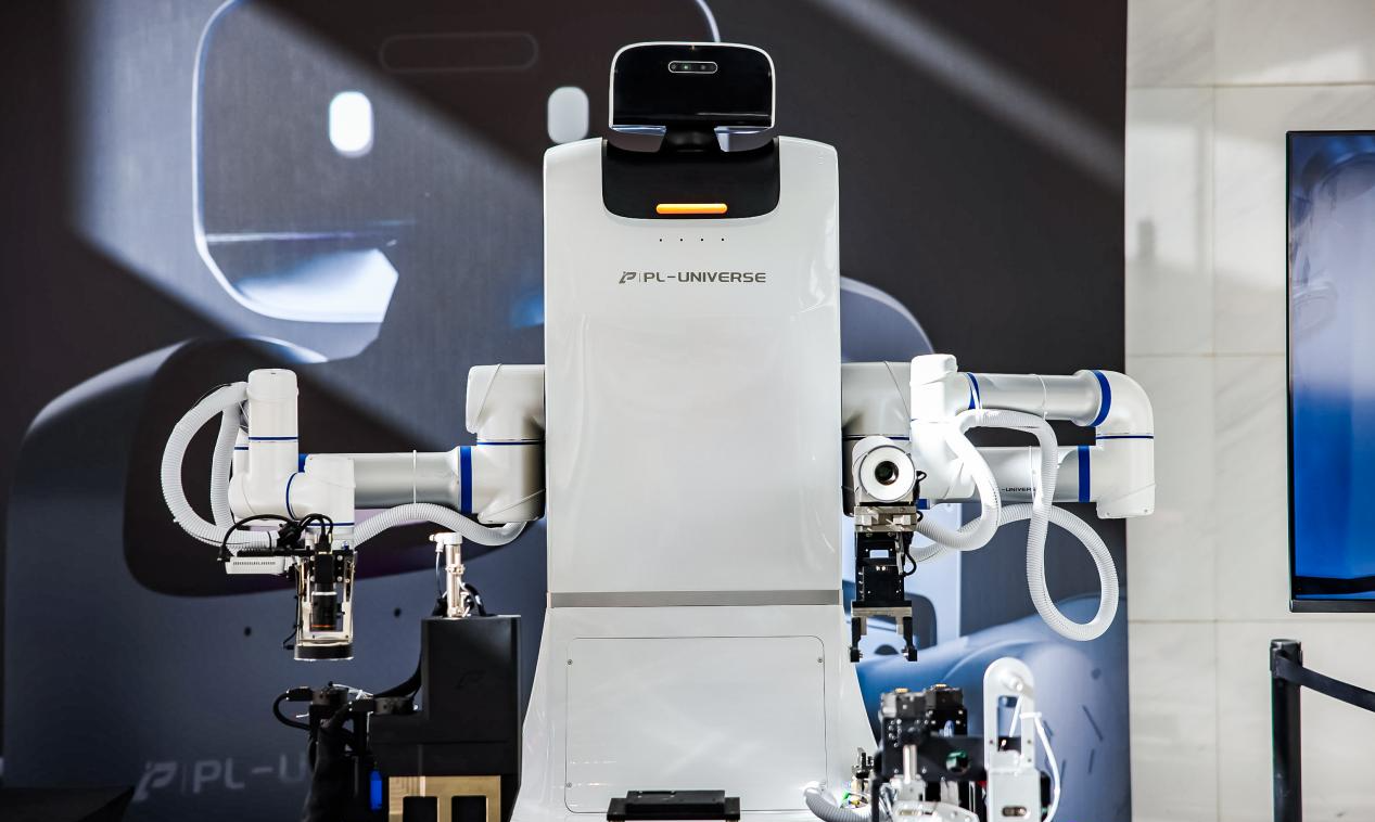 身边养宠物的人越来越多,宠物用品行业现在发展的怎么样?