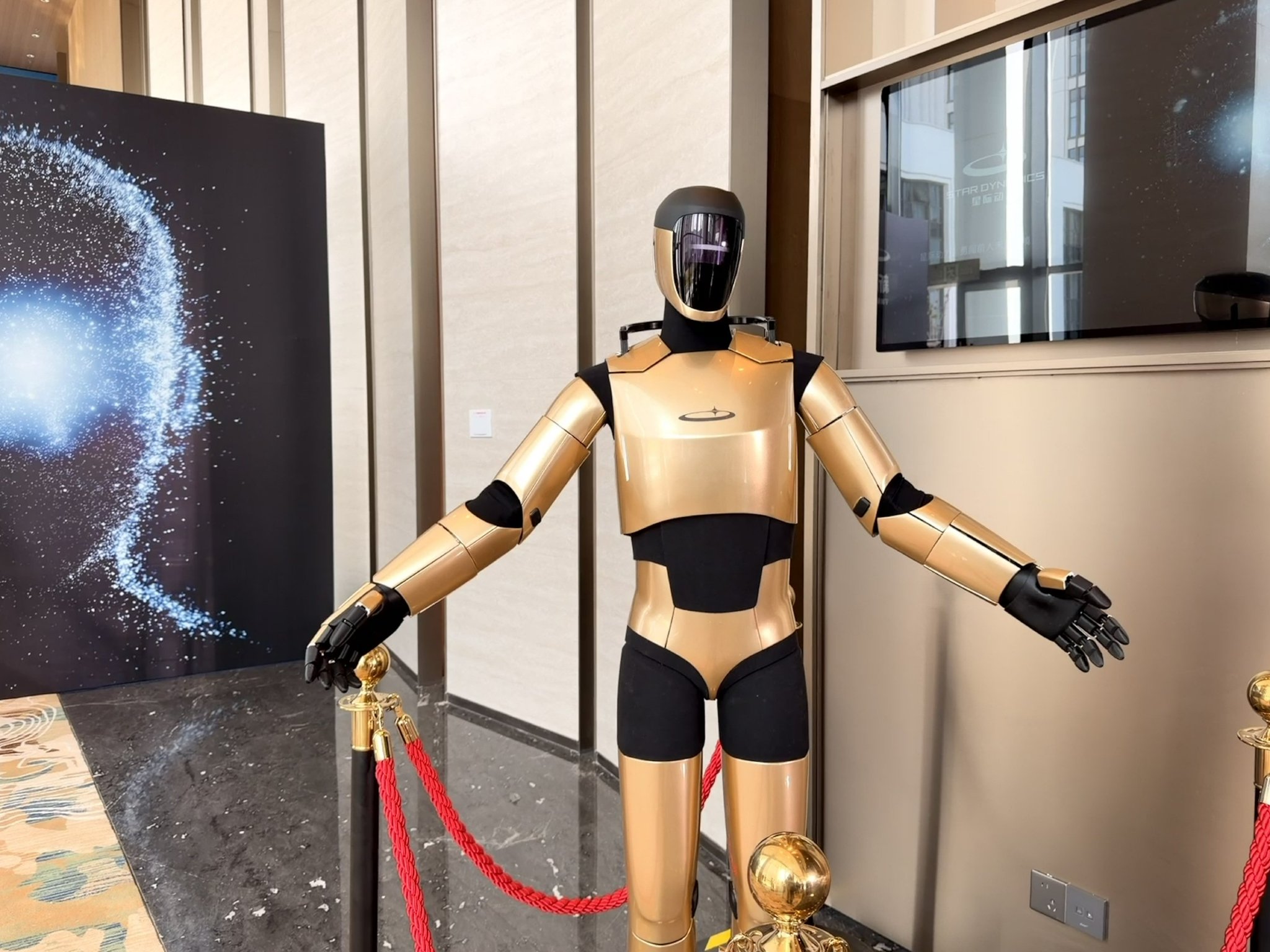 前特斯拉核心成员携中国供应链再入局，挑战Figure AI与Optimus