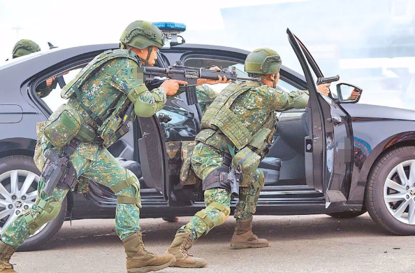 提前退伍人数居高不下！台军4年招募志愿役士兵5.2万余人，其中1.2万余人赔钱也要走