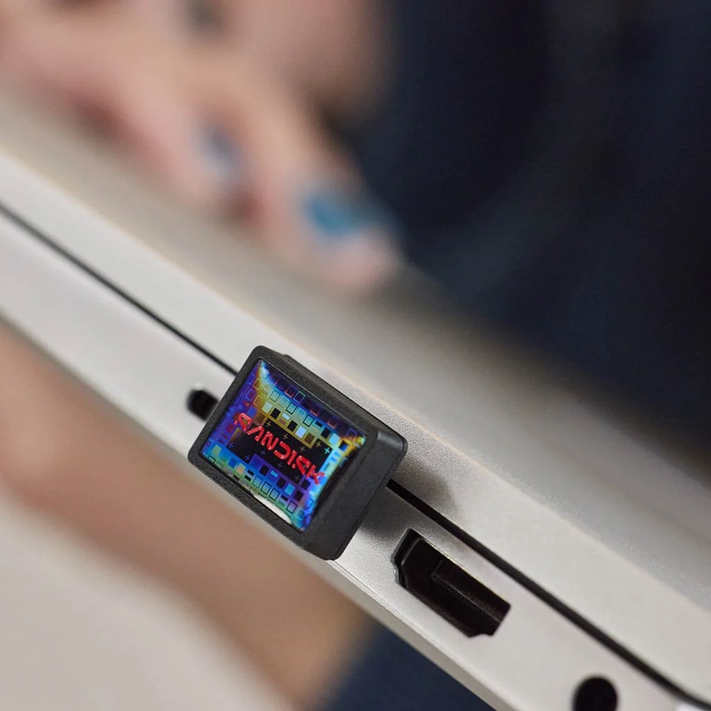 闪迪推“全球最小1TB USB-C 闪存盘”，可常驻式扩容苹果MacBook Air / Pro