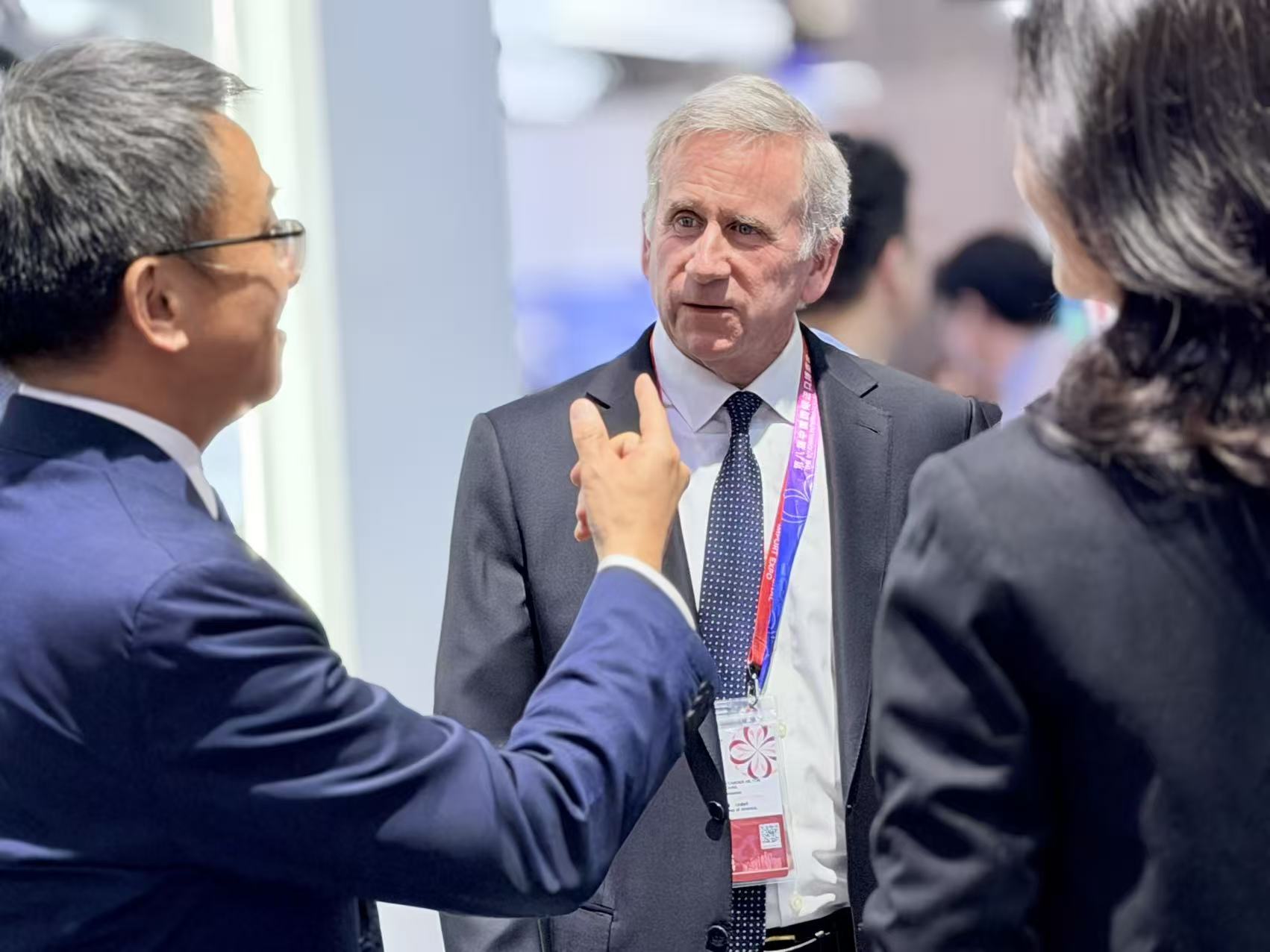 马云飞摄于三星展台