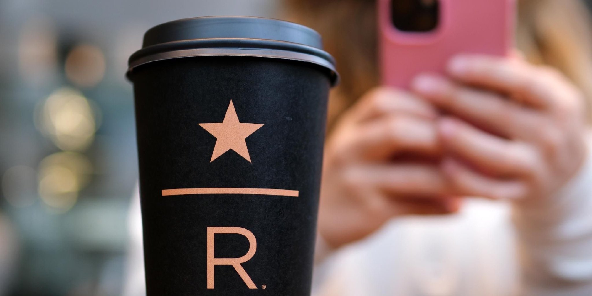 星巴克中国易主三问：谁在操盘？花落谁家？价值几许？