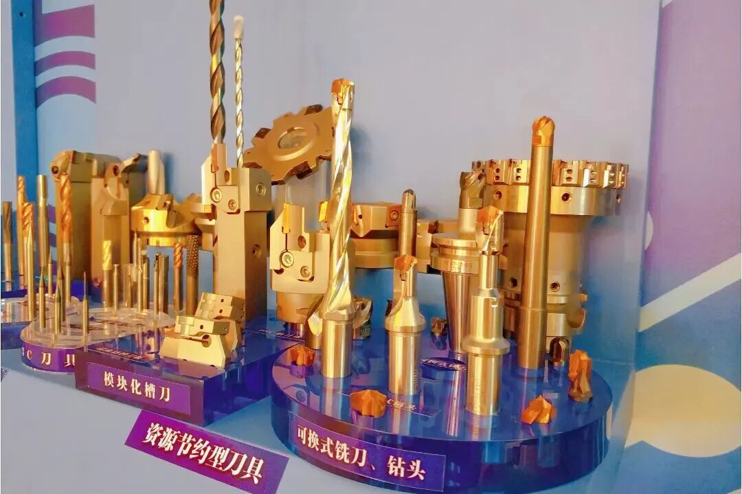 株钻公司作为刀具企业代表参加国家“奋进新时代”主题成就展