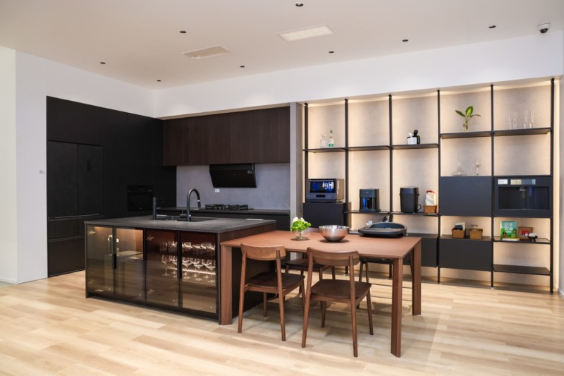 图：松下喜马拉雅系列嵌入式厨电套系