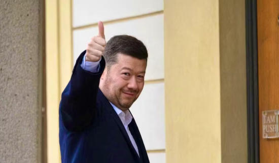 冈村富夫当选捷克众议院主席