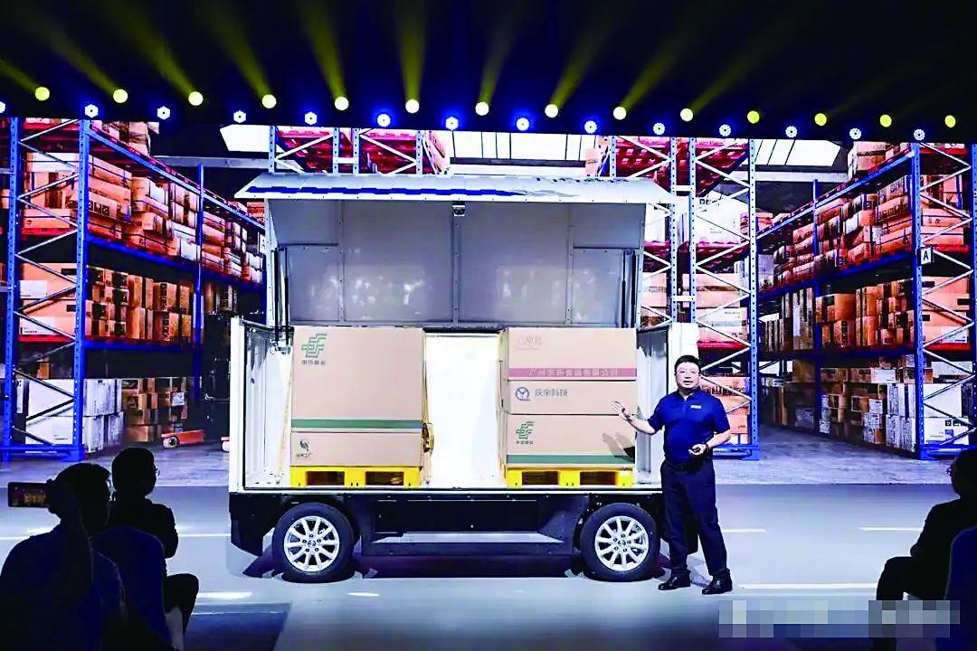 无人配送车展示