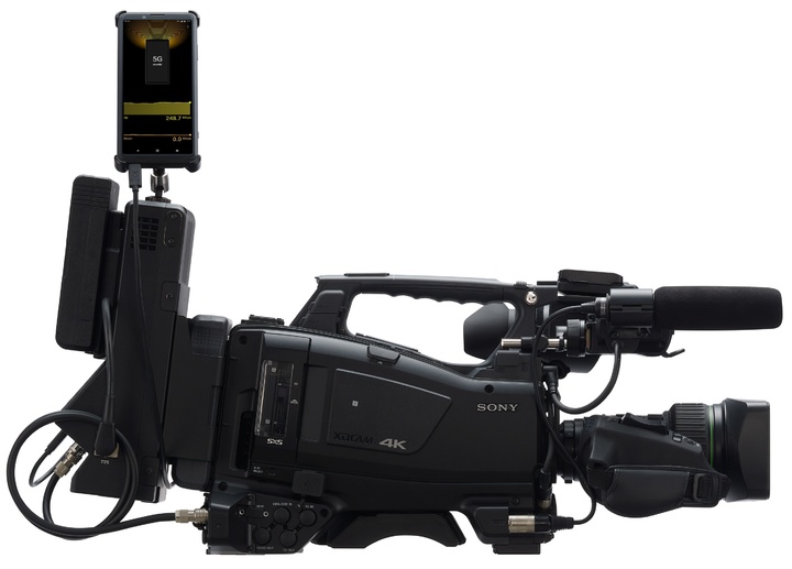 Xperia Pro 设想的随身 4K 转播就是个高不成低不就的使用场景｜CineD