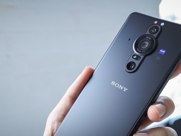 比如和黑卡共享一英寸传感器的怪物 Xperia Pro-I｜TechRadar