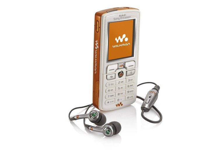 索尼爱立信 W800i，最经典的 Walkman 手机之一｜TechRadar