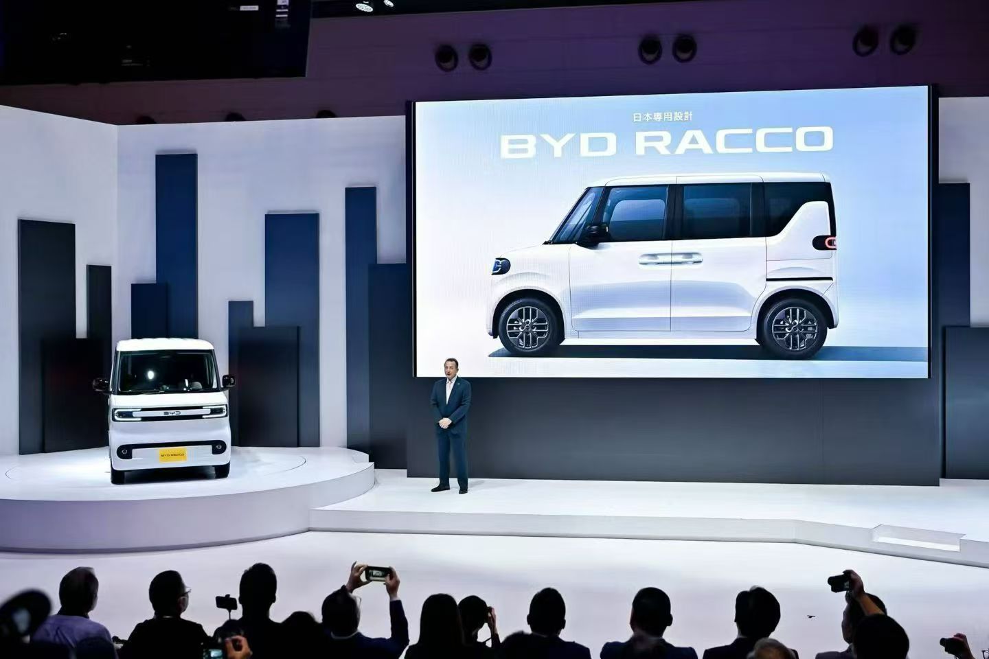 （比亚迪在本届东京车展上推出的 K-EV BYD RACCO车型）