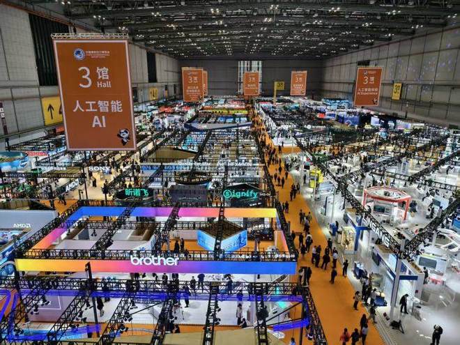 进博会设有人工智能展区。上游新闻记者 时婷婷/摄