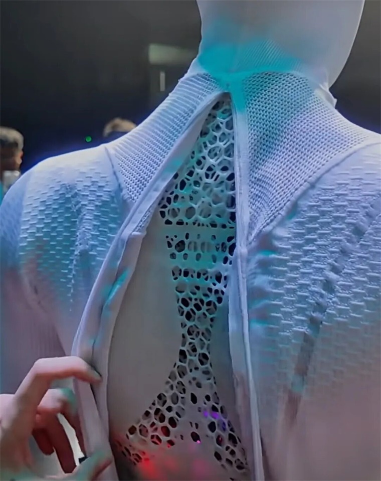 （图片来源：视频截图）