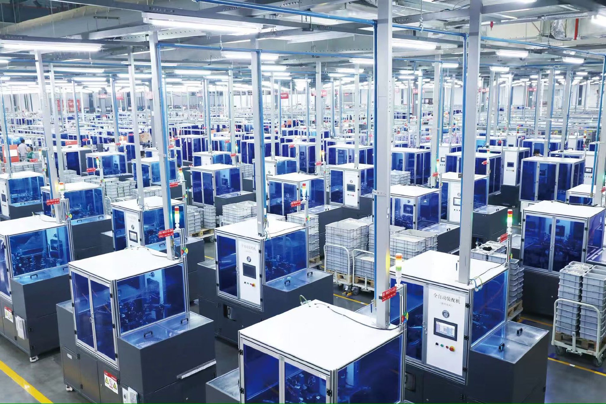 图为德力西电气芜湖零碳基地生产线。（资料图片）