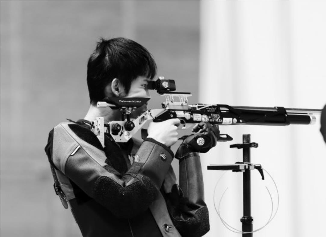 盛李豪未能圆梦中国队刷新两项世界纪录