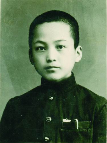 ▲武际可初中毕业照。