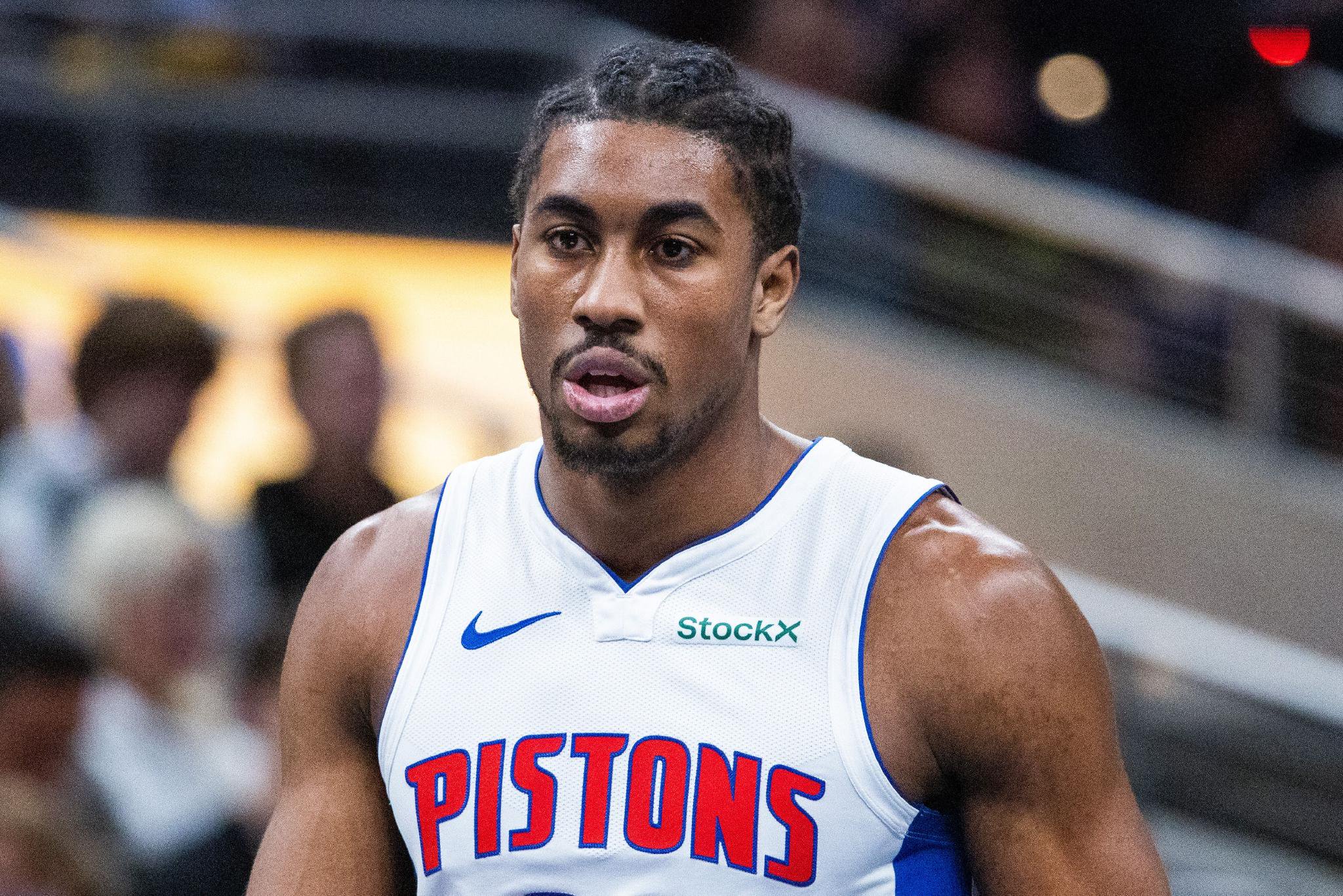 活塞主帅：艾维恢复进展顺利 现在已能参与一些场上训练了