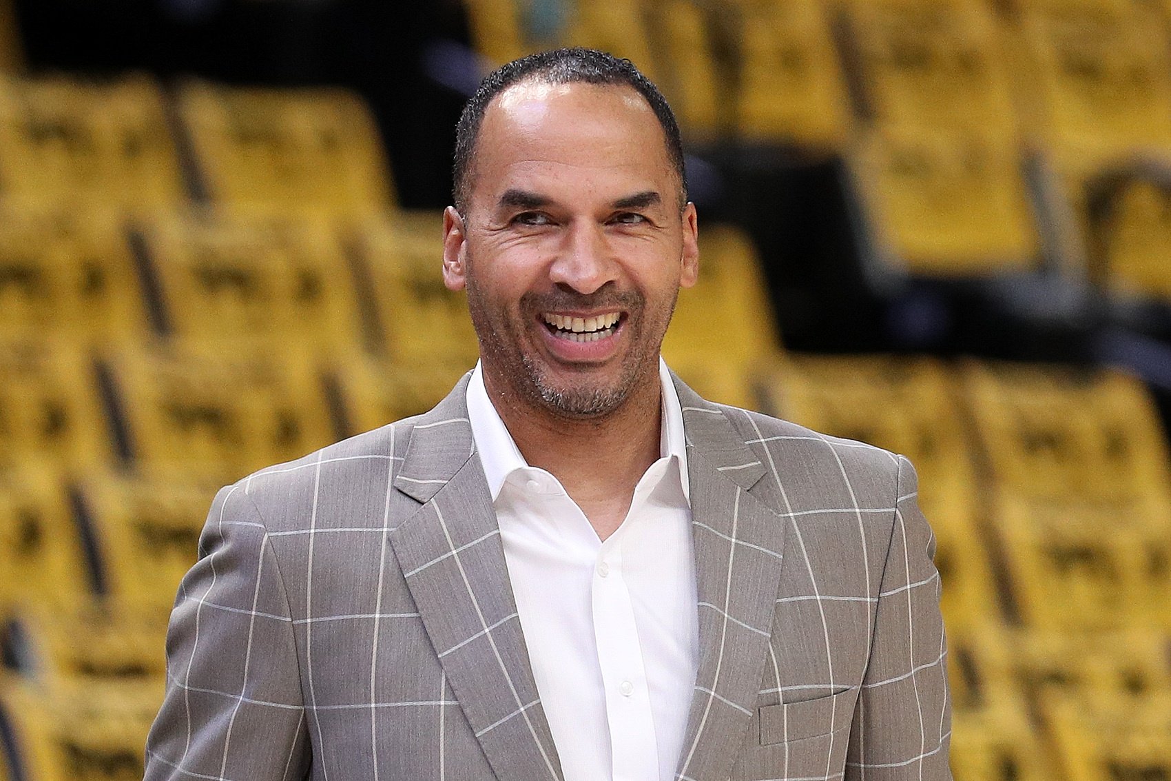 泰伦·卢谈尼科被解雇：就商业运作而言 很多事情的发生都不公平