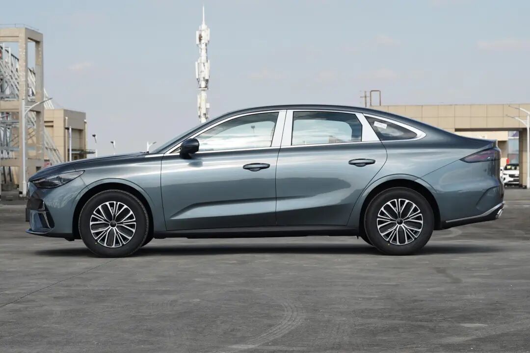 59万元起!吉利全新帝豪上市