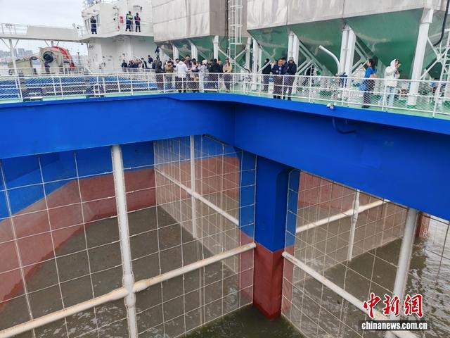全球首型深远海智能渔业养殖工船交付投产|渔业_新浪财经_新浪网