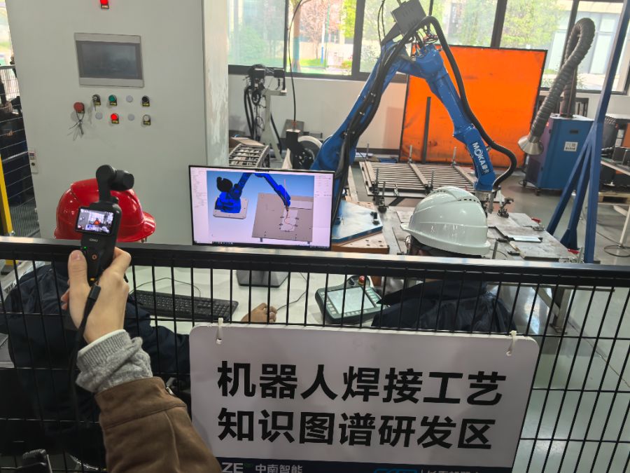 医疗机械厂做什么的从产业集群到智能车间：新型工业化“进阶密码”_https://www.jmylbn.com_新闻资讯_第1张