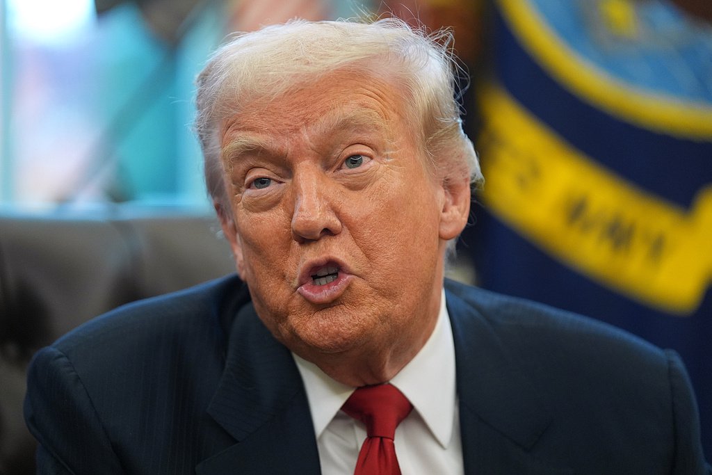 苹果发布:山东一卡通-特朗普称乌克兰领导层对美方努力“毫无感激之情”