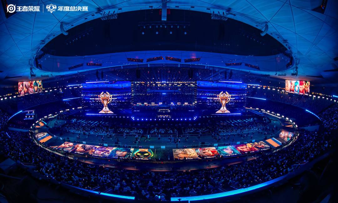 九年跋涉，一朝登顶：三代KPL选手，共赴鸟巢巅峰之约|KPL|鸟巢_新浪科技_新浪网