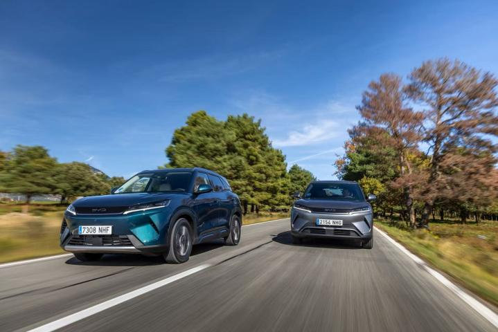 ▲ 比亚迪元 UP 双版本在欧洲