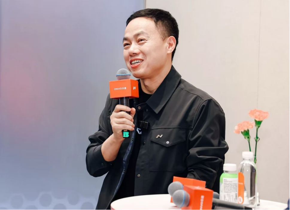 沈斐接受媒体采访 乐道官方供图