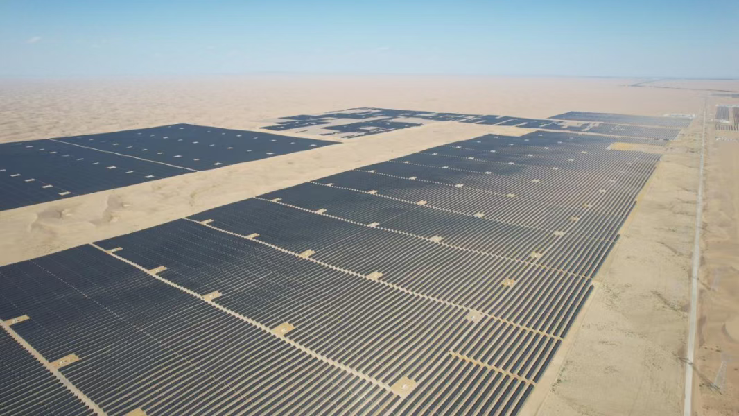 三峡动力甘肃武威光伏治沙时势  开头：三峡动力