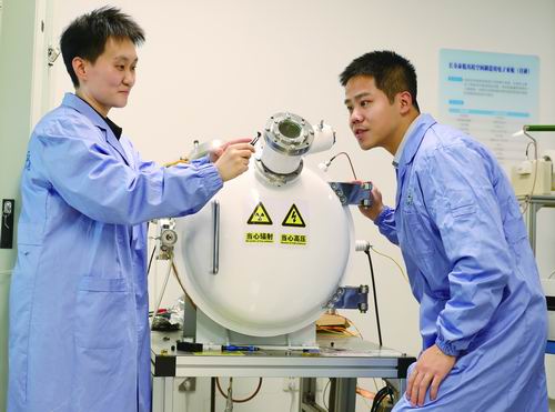 在这里读博，“顶天”做研究，“立地”做应用