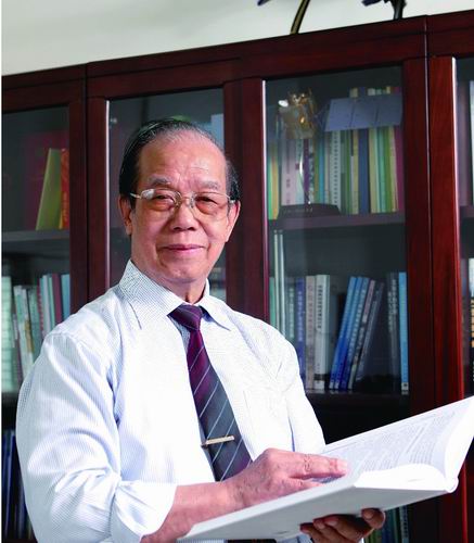 这位“90后”院士，有点酷