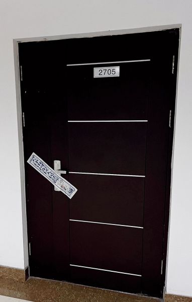 位于天津河东区福建大厦内的蓝天格锐公司办公地点，已被查封。影相/本刊记者 刘向南