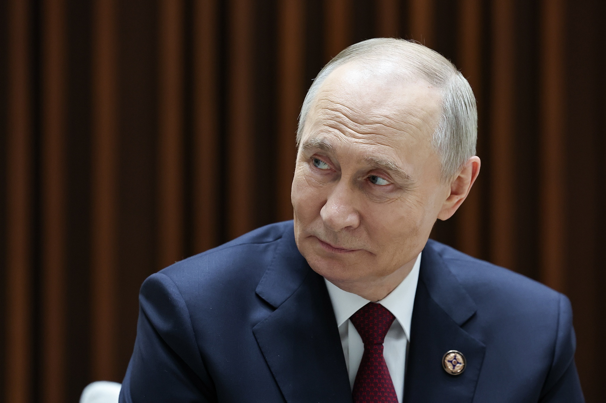 普京：若乌军撤离其目前控制地区 俄将停止武装行动