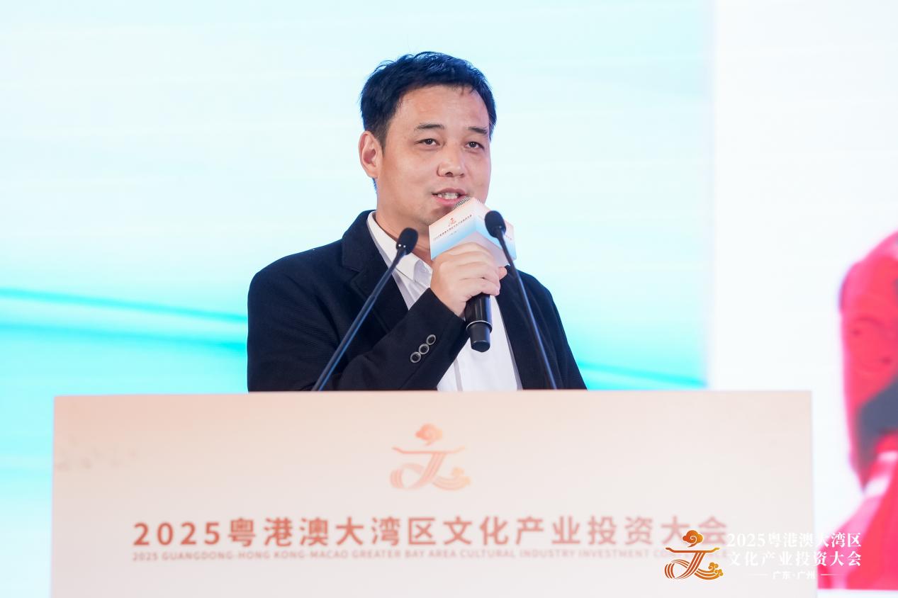 （图为众擎机器人创始人兼CEO赵同阳）