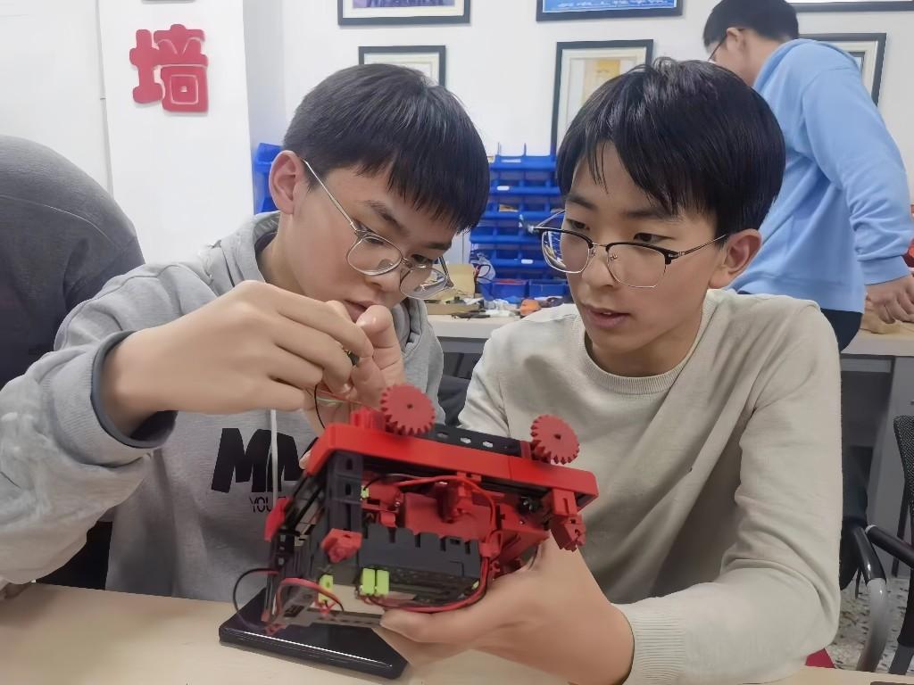 “超纲”锻造！哈工程智慧海洋未来技术学院破题拔尖创新人才培养