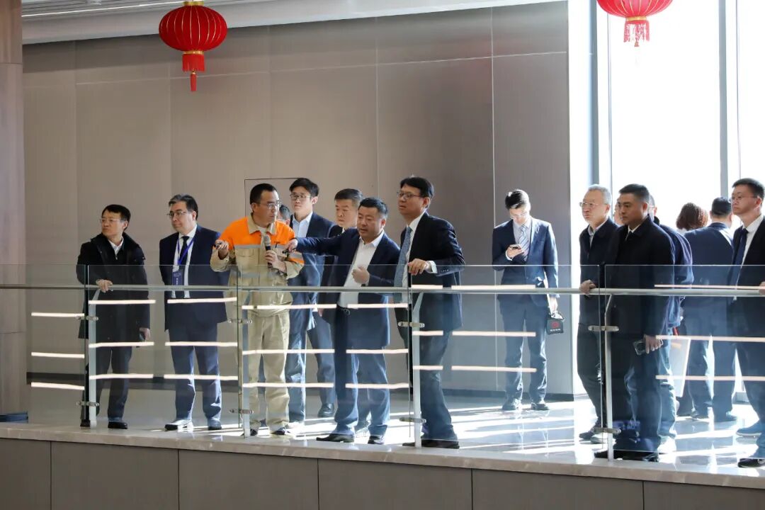 左右滑动查看更多