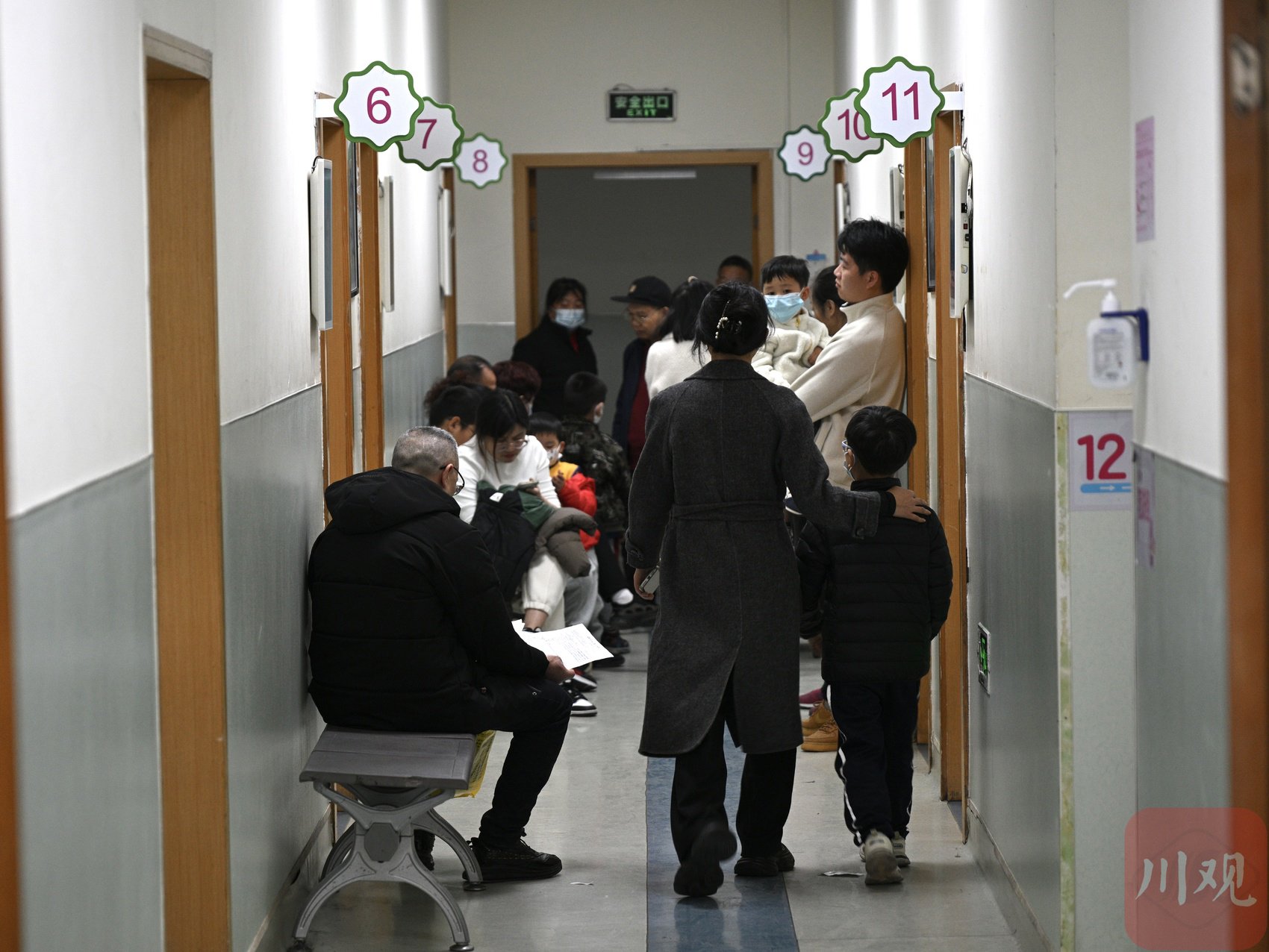 包含同仁医院住院办理陪诊挂号儿童就诊全程温柔陪伴，消除就医恐惧的词条