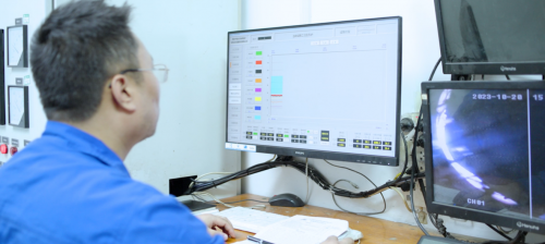 图：熔炼过程数据实时监控