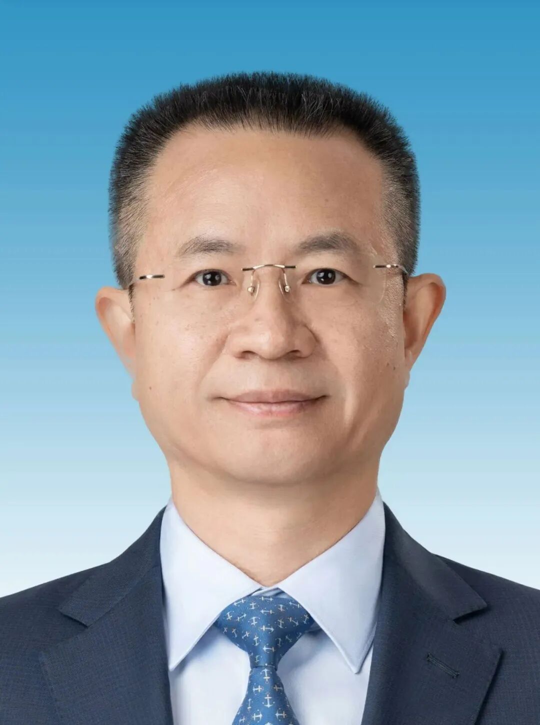 钟国东任中国华能集团总经理！