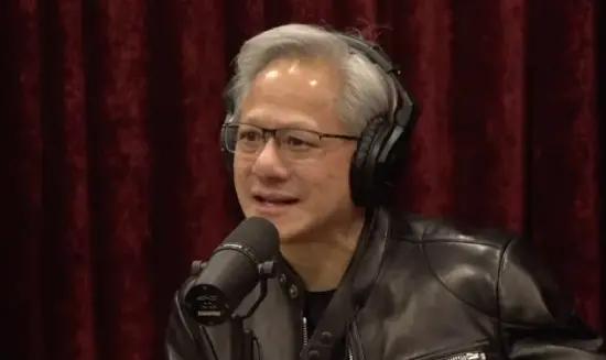 黄仁勋：未来两三年90%的新知识由AI合成