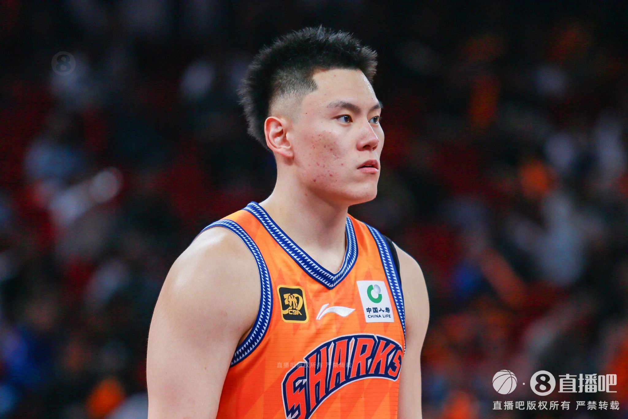 双李稳定贡献！李弘权12中5拿到12分5板 李添荣8中4拿8分6助2断