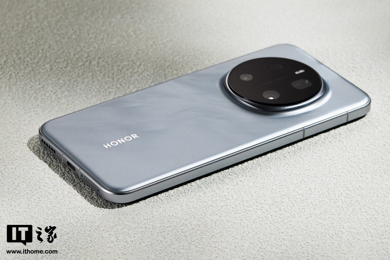 ▲ IT之家开箱：荣耀 Magic7 系列开箱图赏