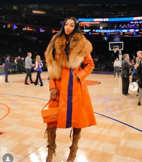 身材高挑！里斯穿尼克斯配色大衣观战NBA 绯闻男友为魔术的小卡特