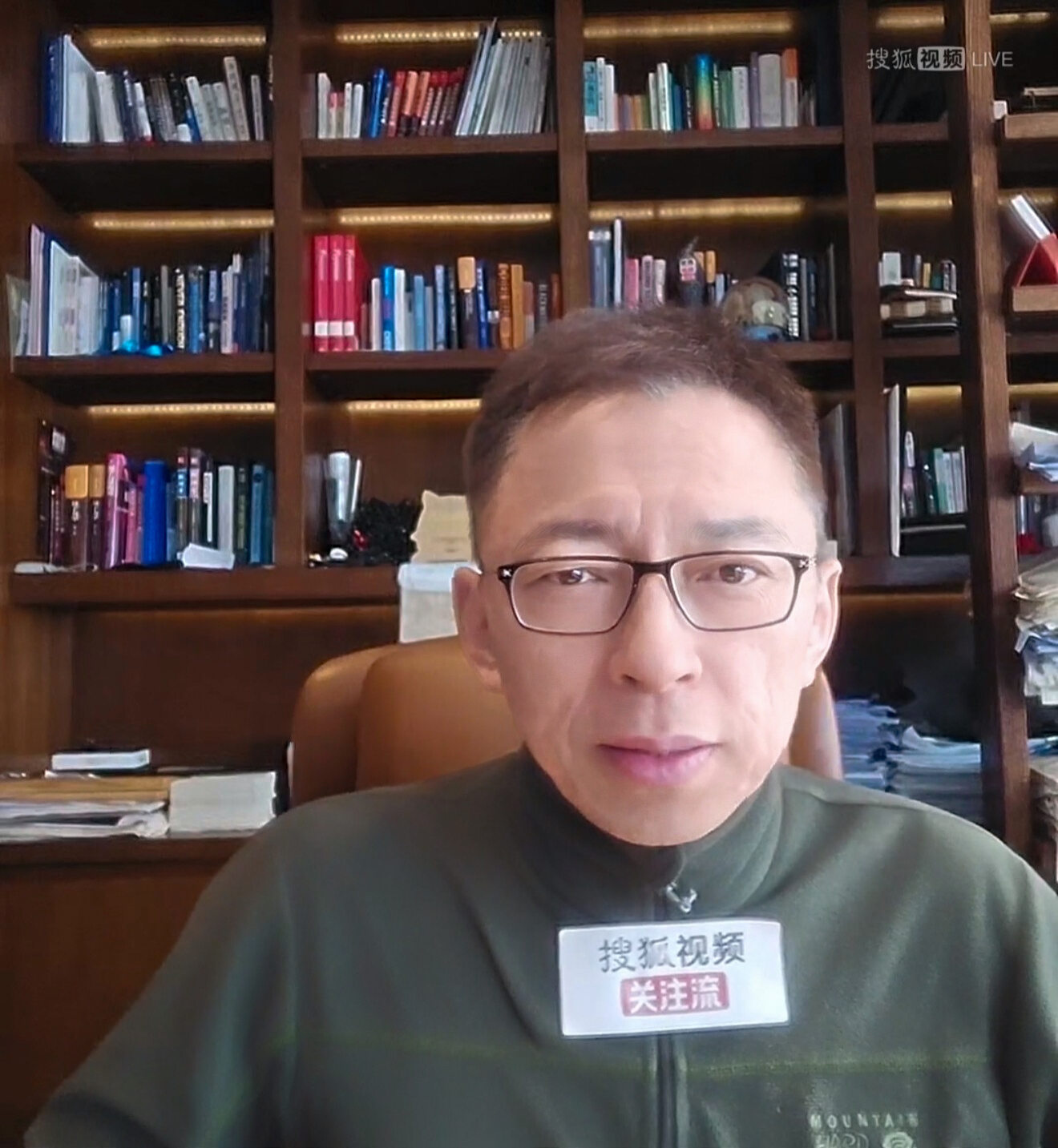 误食野生蘑菇竟需肝移植？锁定《张朝阳的英语课》警惕这些“致命美味” 资讯联播频道