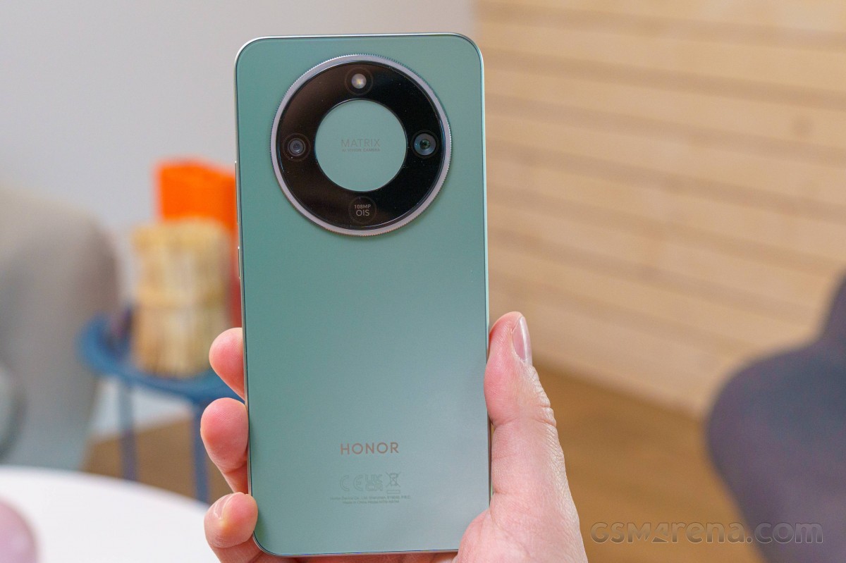 以上图源：GSMArena