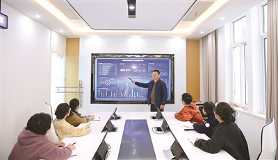 以系统思维一体推进“三不腐”