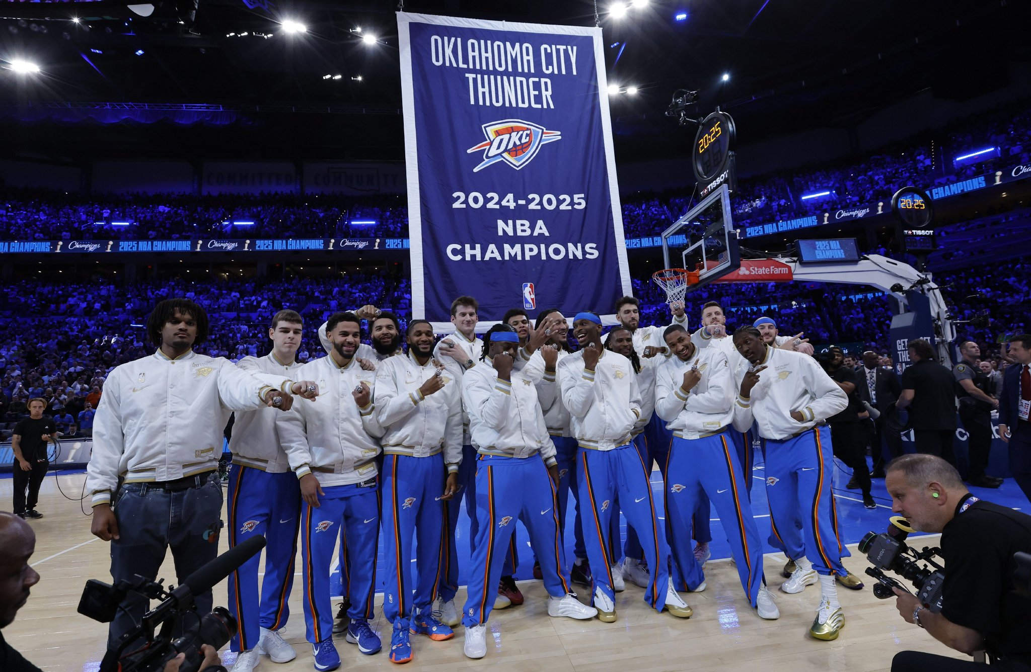 拜伦·斯科特：雷霆有机会打破勇士73胜纪录 但夺冠才是重要的