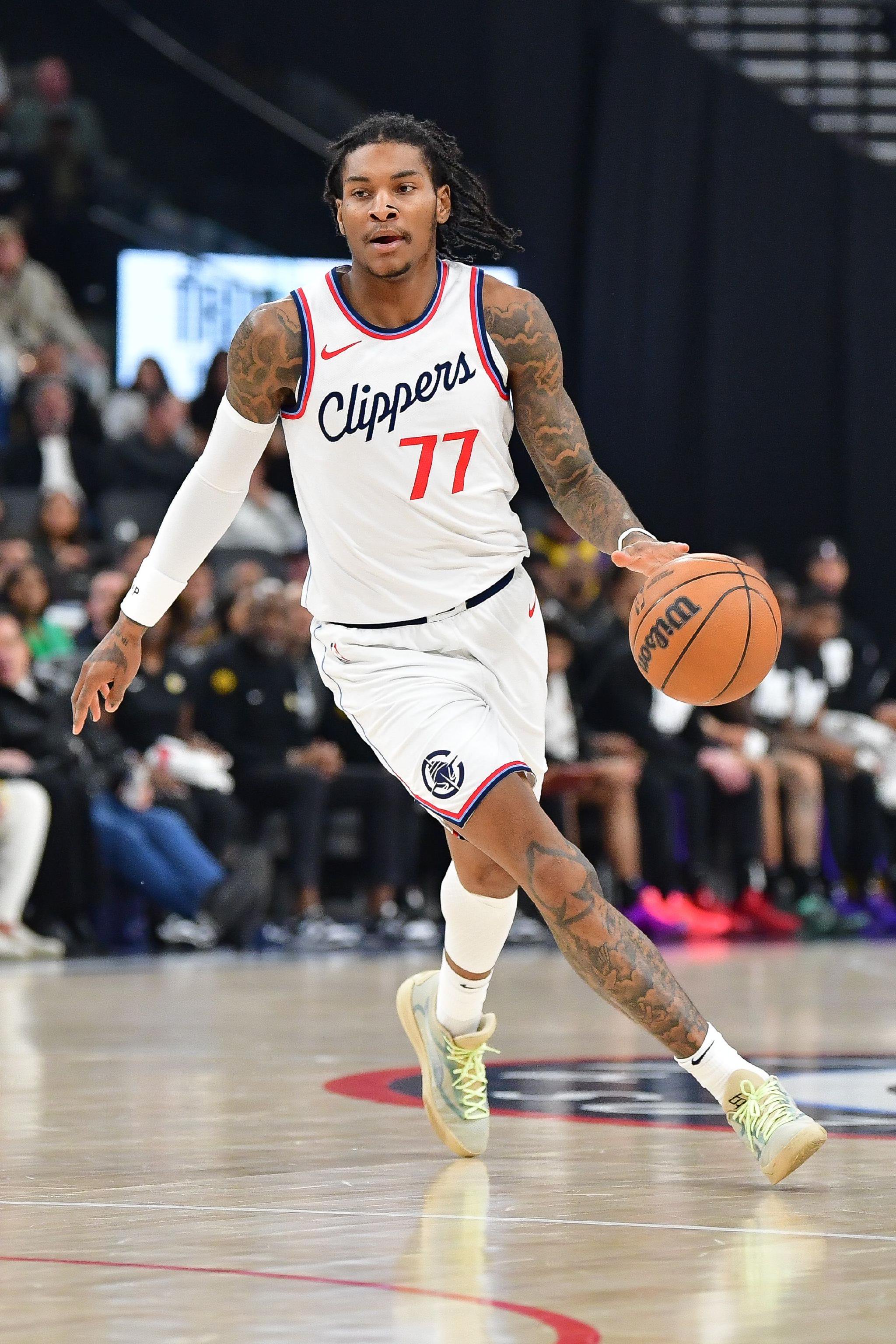 能打的全送走！别只盯着鲍威尔喷了 被快船白送的波特现已场均21+